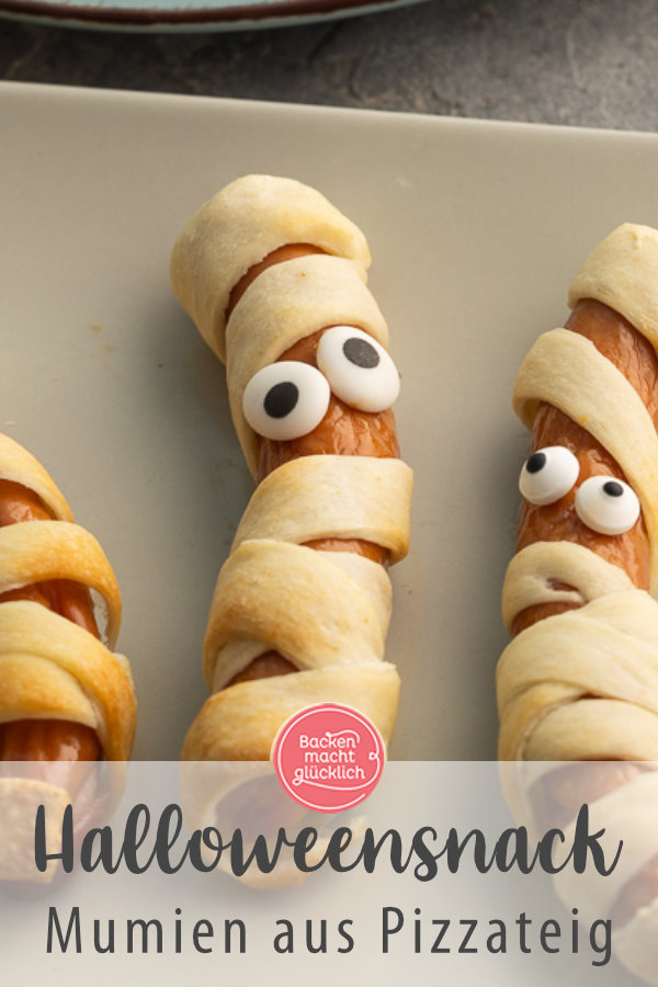 Einfache, blitzschnelle Würstchen-Mumien. Ein witziger herzhafter Snack für Halloween und Kinder-Partys.