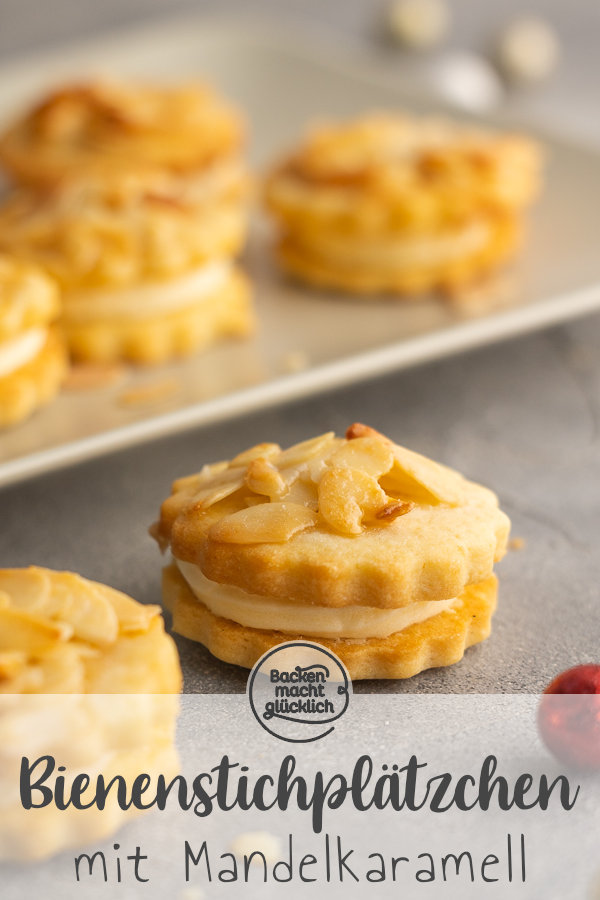 Himmlische Bienenstich-Plätzchen für Weihnachten mit Mandel-Karamell-Topping & Vanillepudding-Creme.