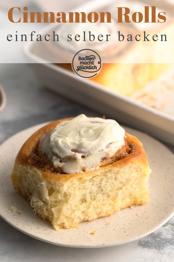 Original amerikanische Zimtschnecken, die wie für Cinnamon Rolls üblich besonders weich, üppig und saftig sind, und nach dem Backen mit einem Frischkäsefrosting bestrichen werden