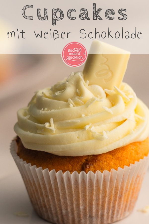Einfaches Rezept für himmlische Cupcakes mit weißer Schokolade und Frischkäse-Frosting. Perfekt für festliche Anlässe!