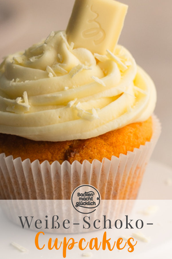 Einfaches Rezept für himmlische Cupcakes mit weißer Schokolade und Frischkäse-Frosting. Perfekt für festliche Anlässe!