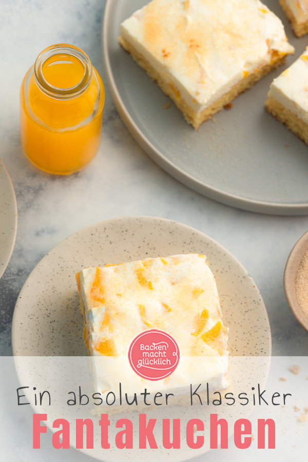 Fantakuchen mit Schmand und Pfirsichen ist der Hit auf jeder Feier! Ein einfaches tolles Rezept fürs Blech.