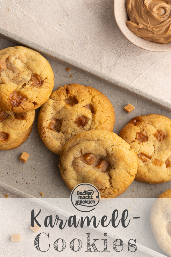 Unglaublich leckere Salted Caramell Cookies mit Karamellstückchen: chewy, soft, lecker und einfach zu machen.