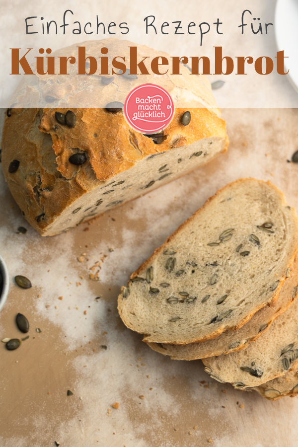 Einfaches Rezept für Kürbiskernbrot mit wenig Hefe ✓ Tolle Kruste ✓ nur 5 Zutaten ✓ Über-Nacht-Gare möglich