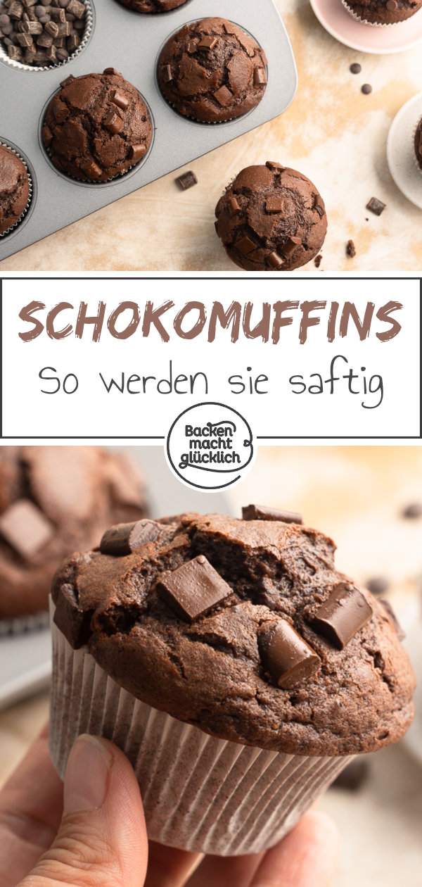 Einfaches Rezept für supersaftige Schokomuffins mit Öl. Die Schokoladenmuffins benötigen nur wenige Zutaten und sind innerhalb von 5 Minuten im Ofen.