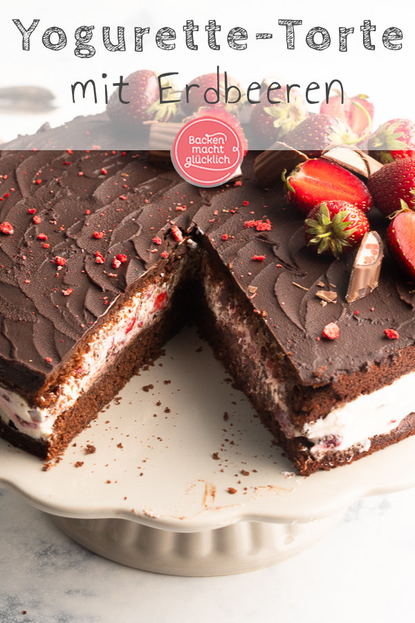 Fruchtig, cremig & schokoladig: Diese Yogurette-Torte mit Rührteig und Mascarpone-Quark-Creme ist ein Highlight für jede Kaffeetafel!