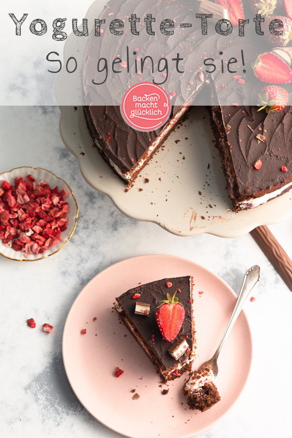 Fruchtig, cremig & schokoladig: Diese Yogurette-Torte mit Rührteig und Mascarpone-Quark-Creme ist ein Highlight für jede Kaffeetafel!