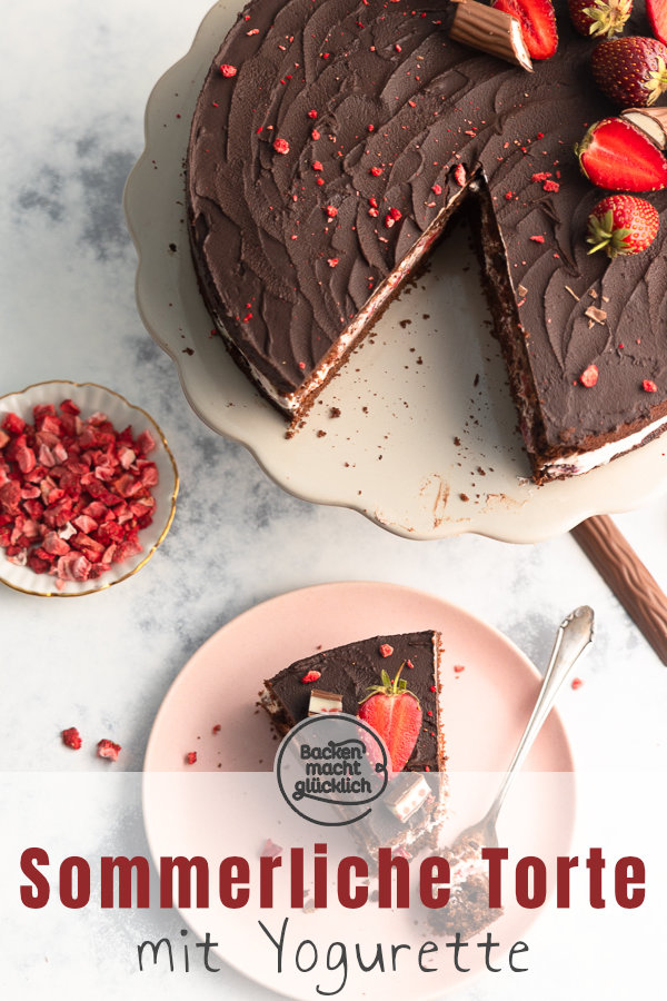 Fruchtig, cremig & schokoladig: Diese Yogurette-Torte mit Rührteig und Mascarpone-Quark-Creme ist ein Highlight für jede Kaffeetafel!