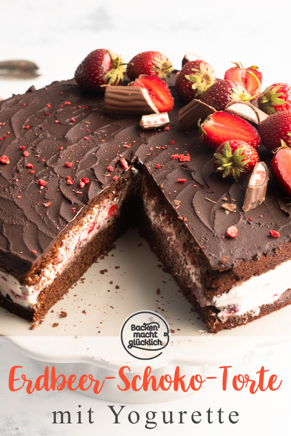 Fruchtig, cremig & schokoladig: Diese Yogurette-Torte mit Rührteig und Mascarpone-Quark-Creme ist ein Highlight für jede Kaffeetafel!