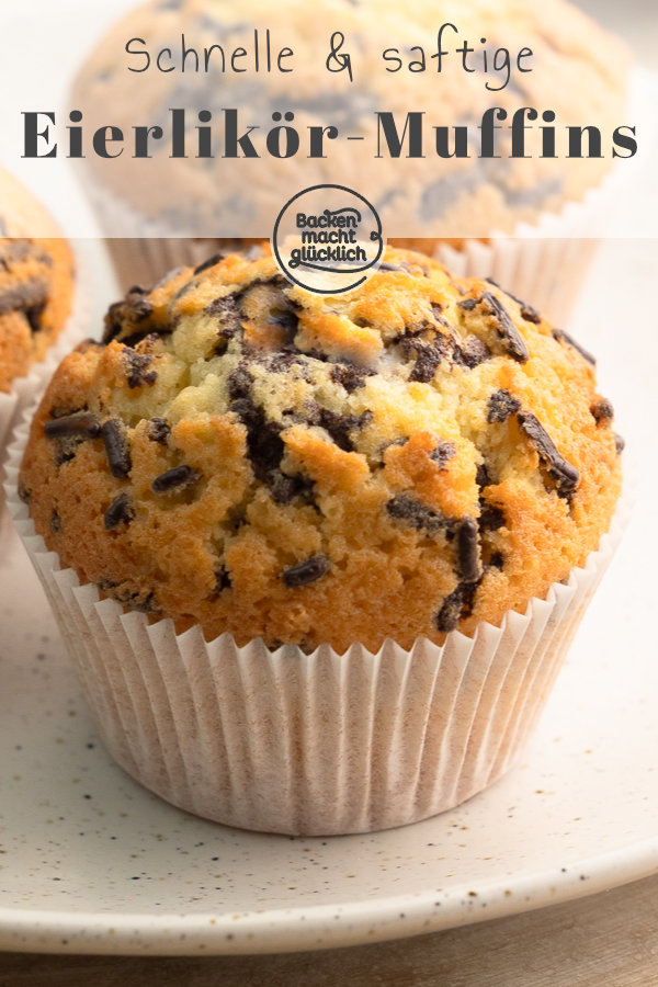 Einfaches Rezept für Omas klassische Eierlikörmuffins mit Öl und Schokolade: Kommen immer gut an!
