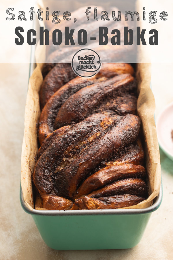 Diese Babka mit Schokoladenfüllung und Hefeteig wird herrlich flaumig - ohne Übernachtgare und komplizierte Schritte