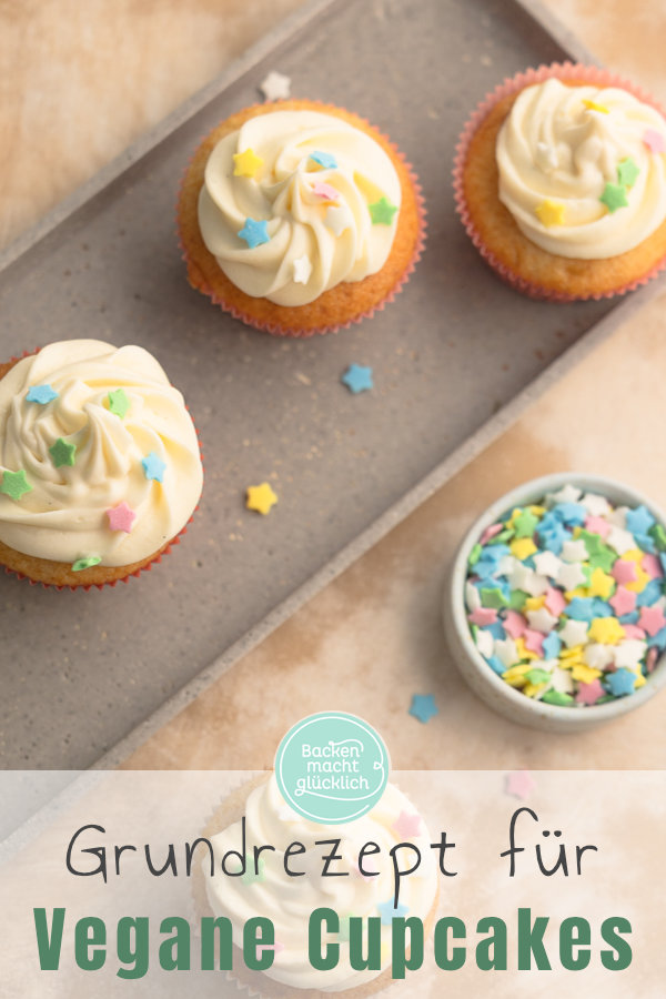 Einfaches Grundrezept für saftige vegane Cupcakes ohne Eier, Butter und Milch. Mit veganem Frosting. Lässt sich super abwandeln