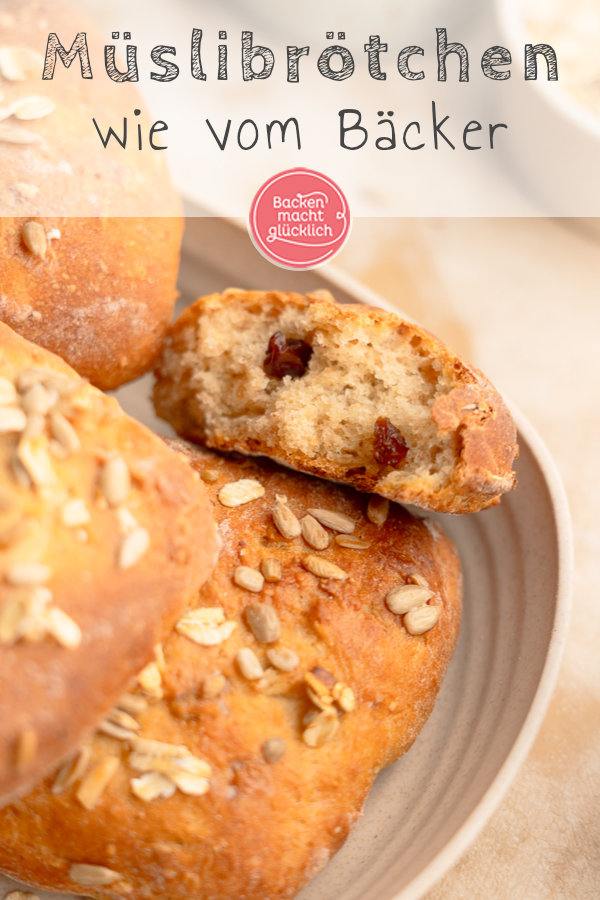 Einfaches Rezept für kernige, saftige Müslibrötchen aus Hefeteig
