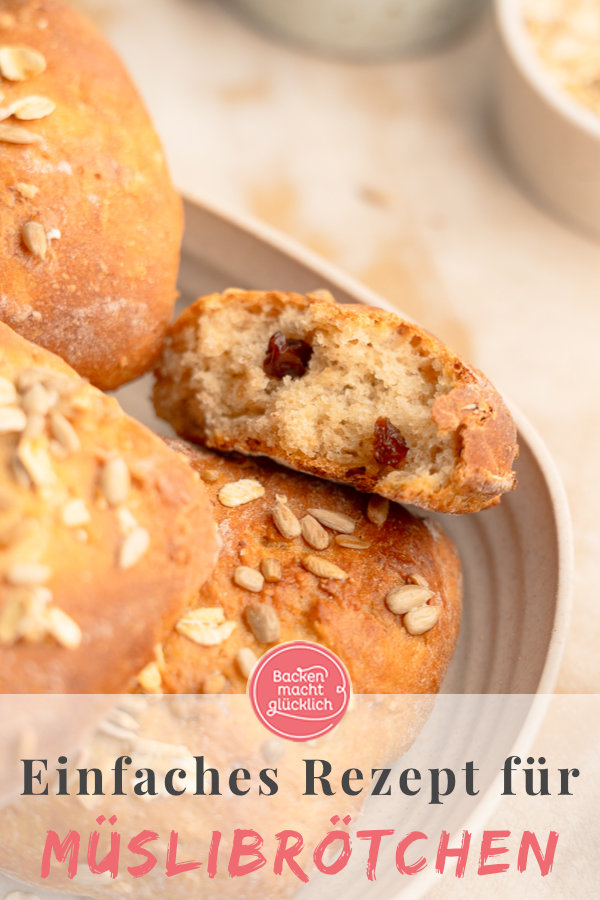 Einfaches Rezept für kernige, saftige Müslibrötchen aus Hefeteig