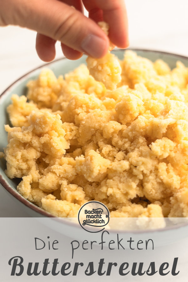 Einfaches Grundrezept für üppige Butterstreusel aus 3 Zutaten: Das perfekte Topping für Kuchen, Muffins, Crumbles und Co.