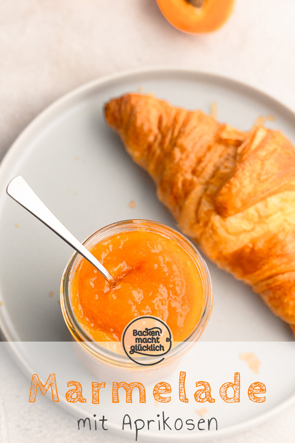 Fruchtige Aprikosenmarmelade einfach selber machen: F&uuml;r dieses Rezept braucht ihr nur 15 Minuten. Schmeckt wie von Oma!